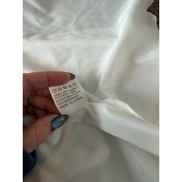 Brand Unknown White Lace Dress with Train, Wedding Party dress, Sizee 4-6? - Picture 14 of 14